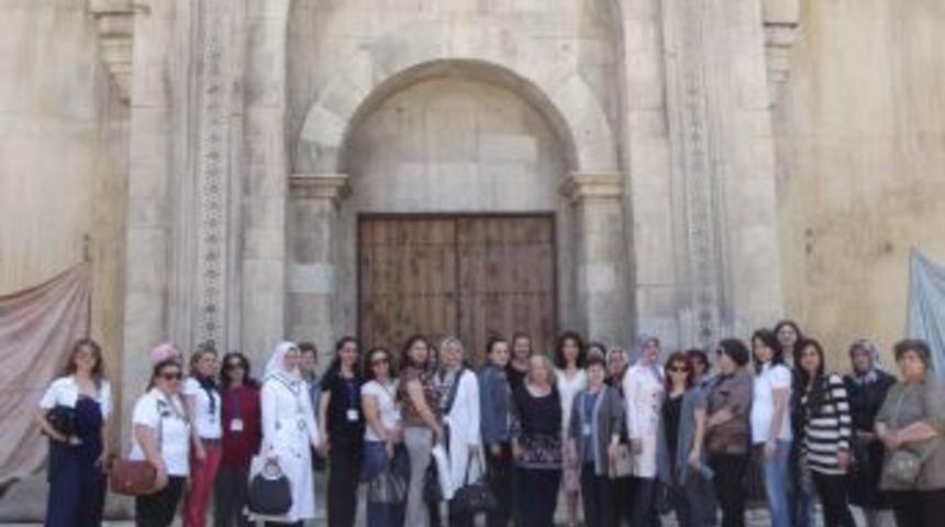 İzmit Belediyesi Kadın Meclisi Dizi Platosunu Ziyaret Etti