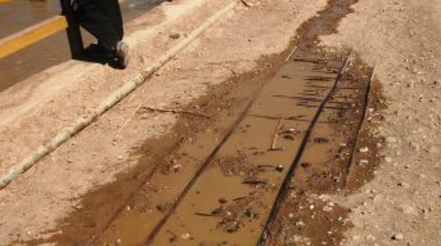 S&uuml;heylan k&ouml;pr&uuml;s&uuml; &uuml;zerindeki tahribat s&uuml;r&uuml;c&uuml;leri korkutuyor