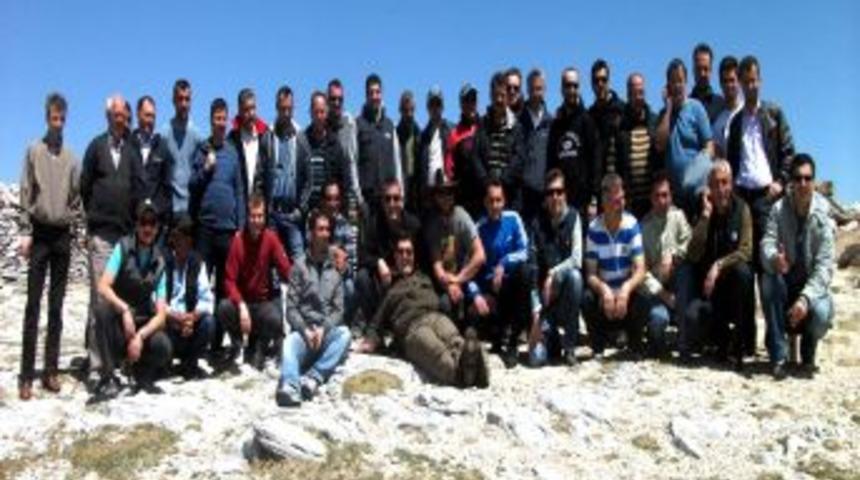 Arazi Ara&ccedil;ları İle Kazdağları'na Tırmandılar