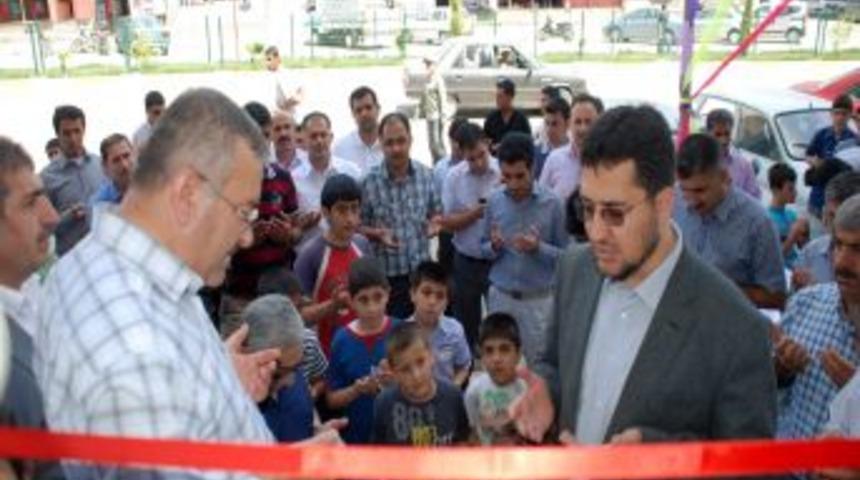 Bayanlar Organize Etti, Kocaları Açılışı Yaptı