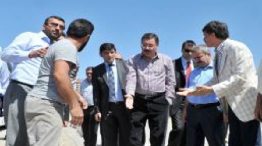 Başkan G&ouml;k&ccedil;ek inceleme gezilerini s&uuml;rd&uuml;r&uuml;yor