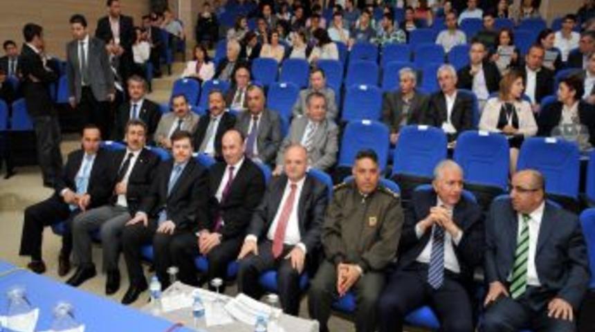 Uşak &Uuml;niversitesi'ndeki '1 Ulusal Geri Kazanım Kongresi Ve Sergisi' Başladı