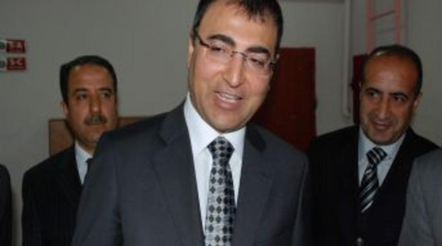 Vali Toprak'tan S&uuml;t Zehirlenmeleri Hakkında A&ccedil;ıklama