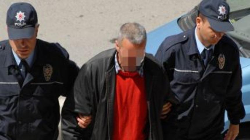 İş Vaadiyle Dolandırdı