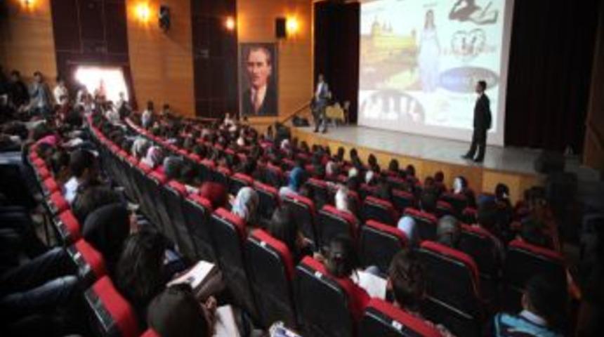 Hakkari &Uuml;niversitesi, hafıza teknikleri kursunun s&uuml;resini uzattı