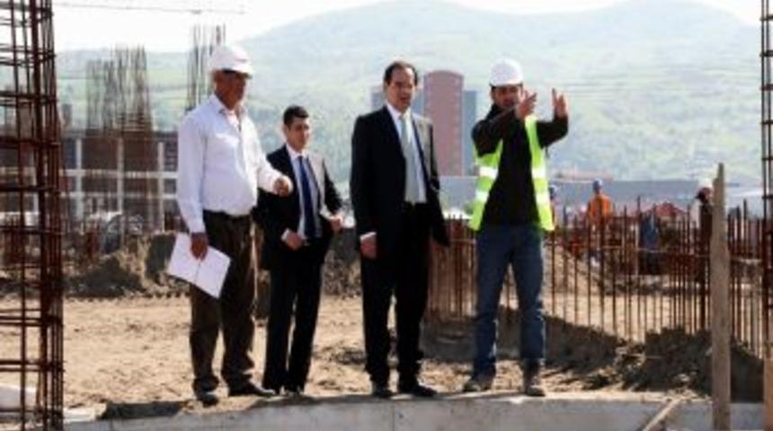 Demir, Fuar Ve Kongre Merkezi İnşaatını Gezdi