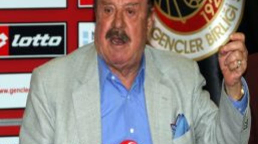 İlhan Cavcav: Trabzonspor ve Galatasaray başkanlarının &ccedil;ıkışı doğru değil