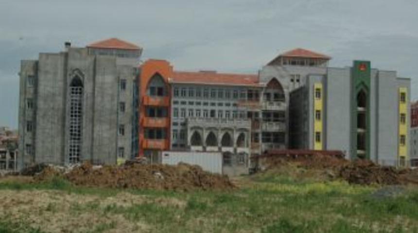 Reşadiye İlk&ouml;ğretim Okulu Tamamlanma Aşamasına Geldi