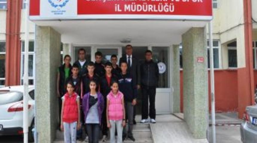 D&uuml;zce Atletizm Takımı Madalya İ&ccedil;in Ankara'da