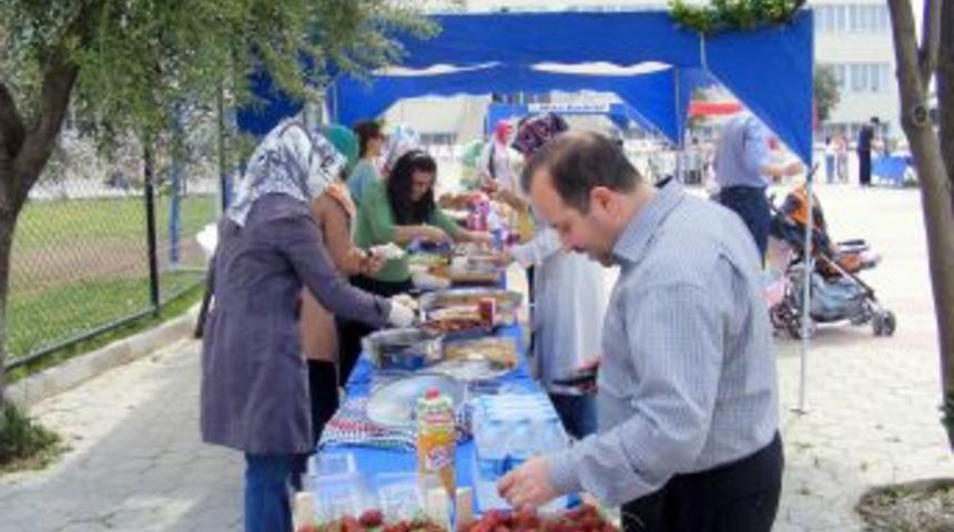 &Ouml;zel Aydınlık'ta U&ccedil;urtma Ve Bahar Şenliği Heyecanı