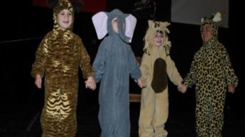 Miniklerden Yıl Sonu G&ouml;sterisi