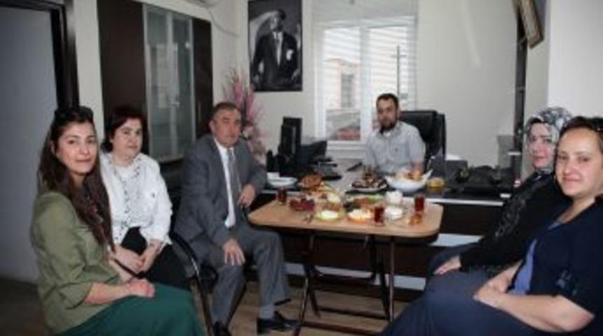 Başkan Yılmaz Esnafları Geziyor