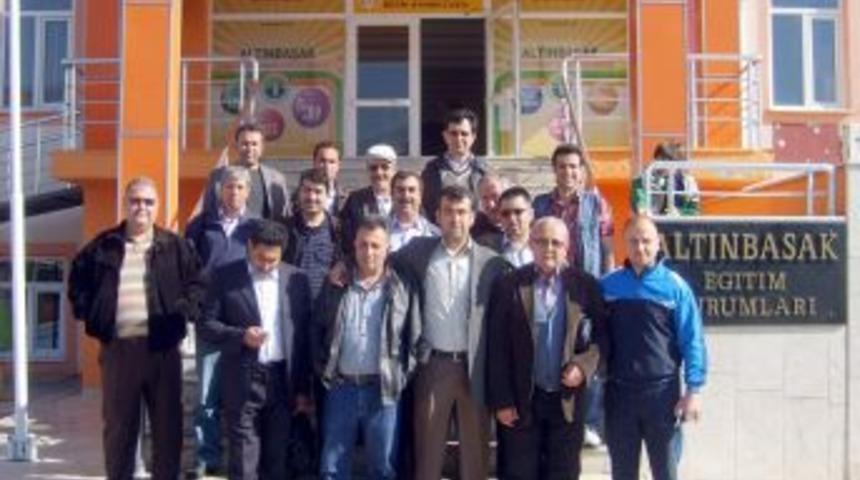 İş Stresinden Uzaklaşmak İ&ccedil;in Gezi D&uuml;zenliyorlar