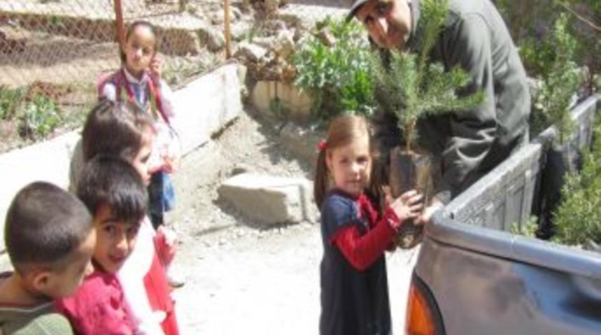 Orman İşletme M&uuml;d&uuml;rl&uuml;ğ&uuml;'nden &Ouml;rnek Davranış