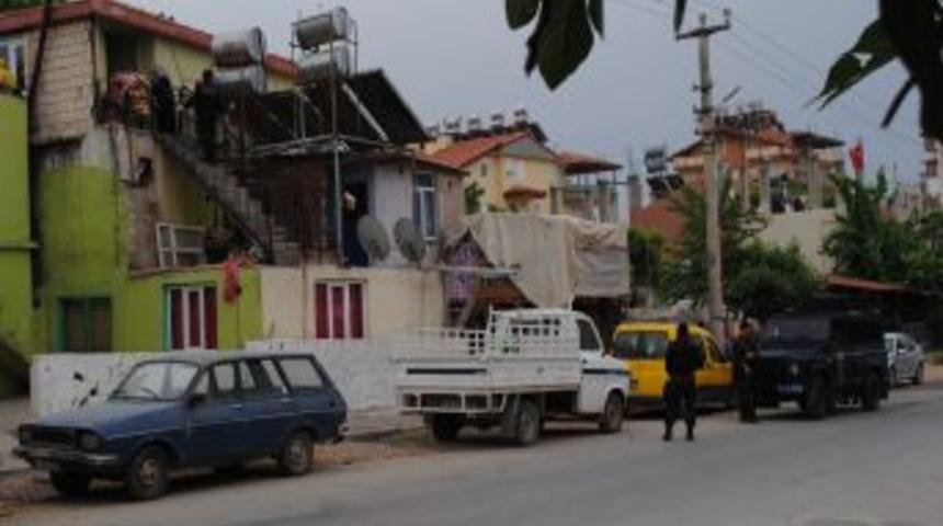 Manavgat'ta uyuşturucu operasyonu : 9 kişi g&ouml;zaltına alındı