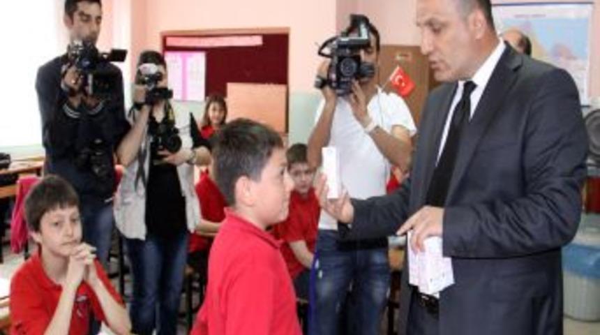 Samsun&rsquo;da 43 okulda s&uuml;t dağıtıldı