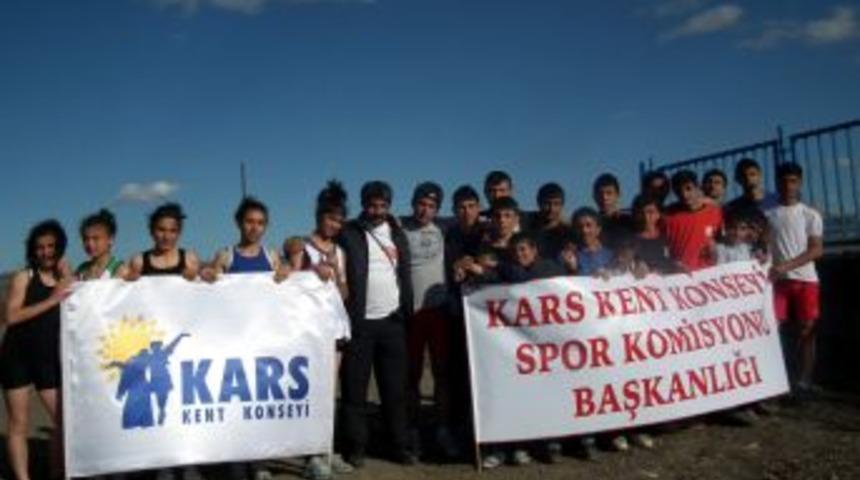 Kars Kent Konseyi'nce Atletizm Yarışması  D&uuml;zenlendi