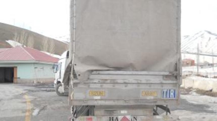 Bitlis'te Ka&ccedil;ak Sigara Operasyonu