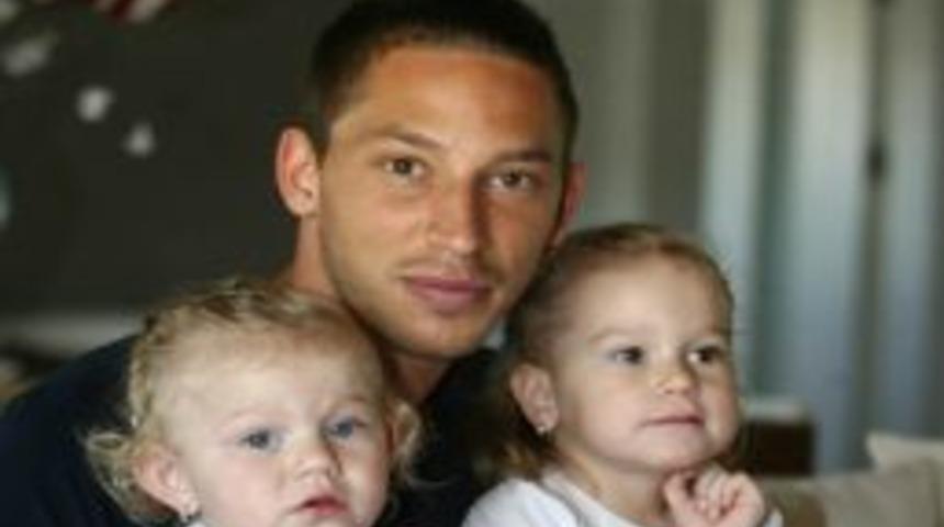 Filip Holosko: Eşimi ve kızlarımı &ccedil;ok seviyorum