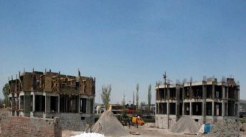 Kentsel d&ouml;n&uuml;ş&uuml;mde belediye 56 aileyi mağdur etmedi