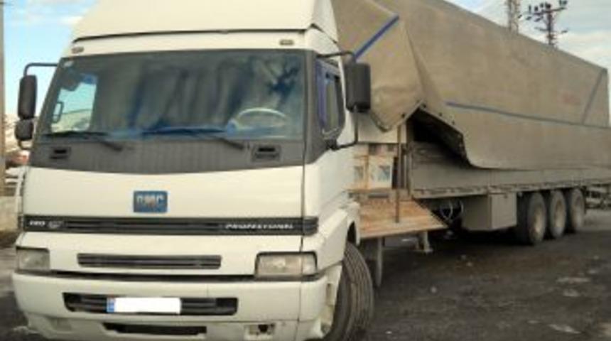 Bitlis&rsquo;te 385 bin TL değerinde ka&ccedil;ak sigara ele ge&ccedil;irildi