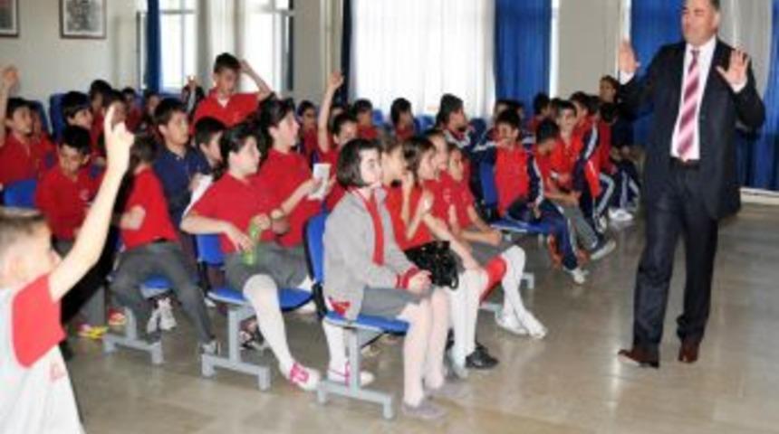 İl &Ouml;zel İdaresi Genel Sekreteri Aslan Karanfil, ders verdi