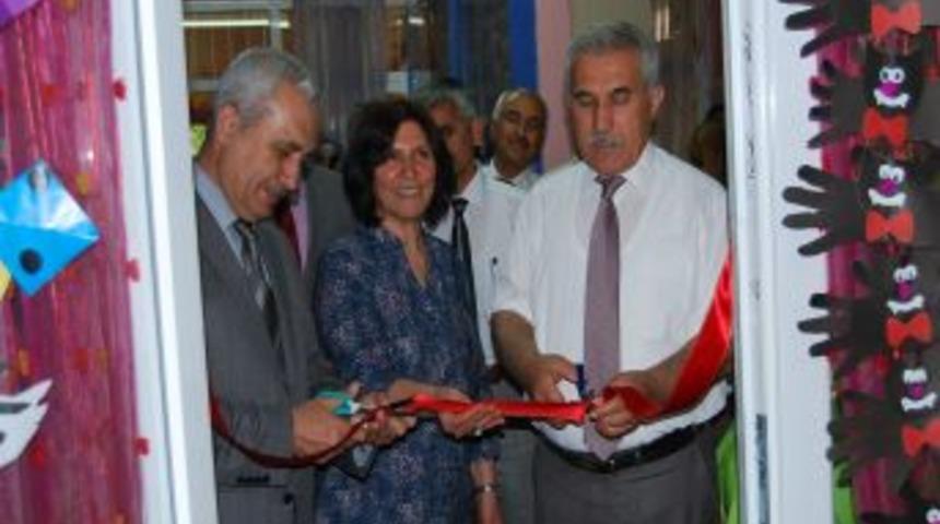 Atık malzemeden sevimli oyuncaklar yaptılar