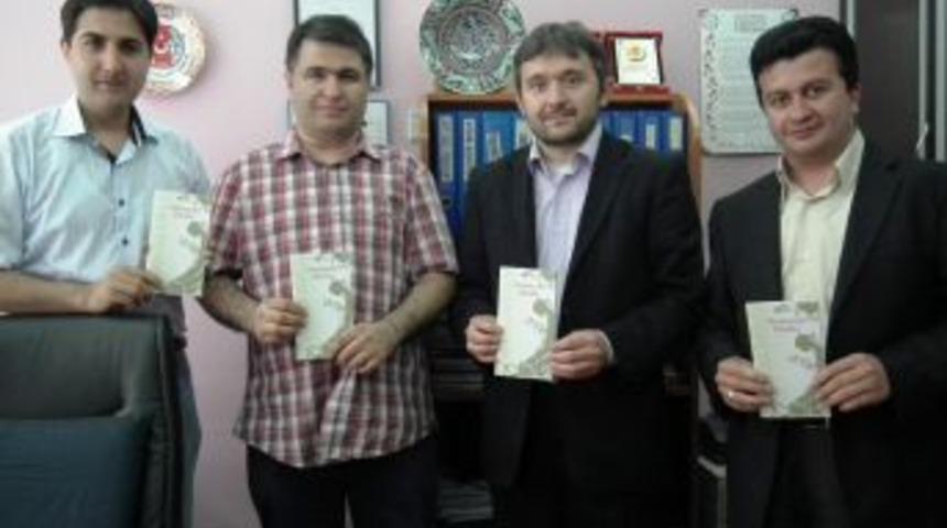 K&uuml;tahya Gelişim Derneği "dindar Bir Nesil" İ&ccedil;in D&uuml;ğmeye Bastı