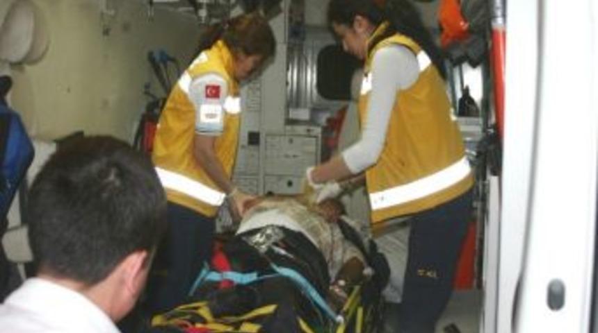 &Ouml;demiş'te Park Halindeki R&ouml;morka &Ccedil;arptılar