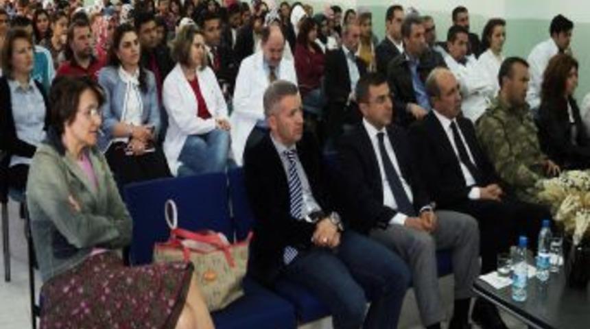 Narman'da "t&uuml;rkiye'de Modernleşme Ve Toplumsal Yapı" Paneli