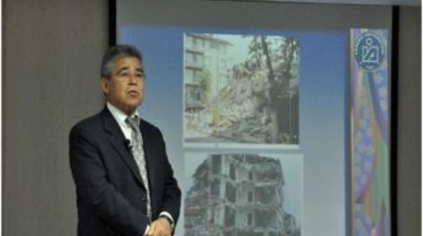 Oltu'da Konuşan Prof. Dr. Karaman, Beklenen İstanbul Depremine Dikkat &Ccedil;ekti