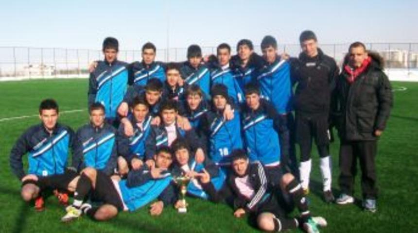 Spor Lisesi İkinci Oldu