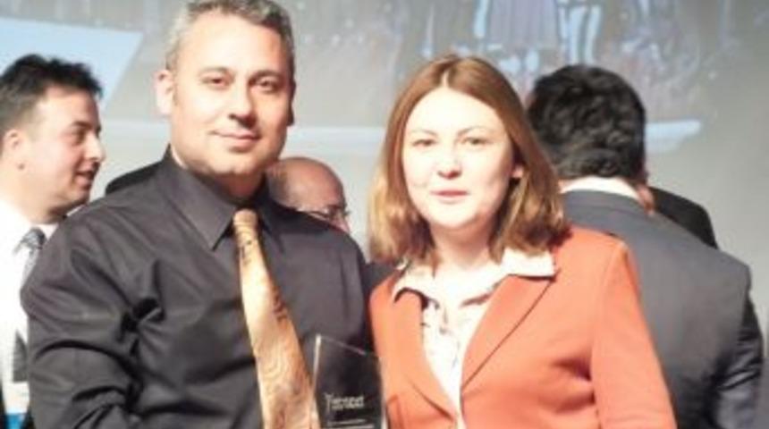 &Ccedil;orlu`nun &Ouml;ğretmenleri Emepya'dan &Ouml;d&uuml;lle D&ouml;nd&uuml;