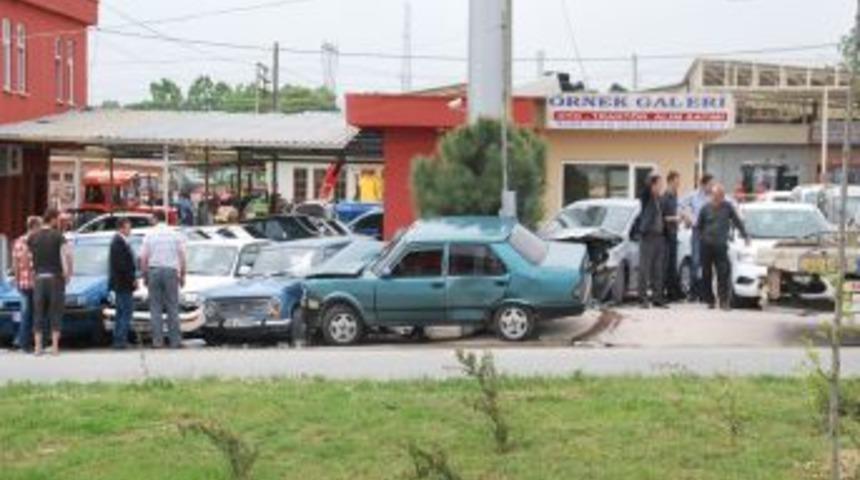 Bafra'da Trafik Kazası: 1 Yaralı