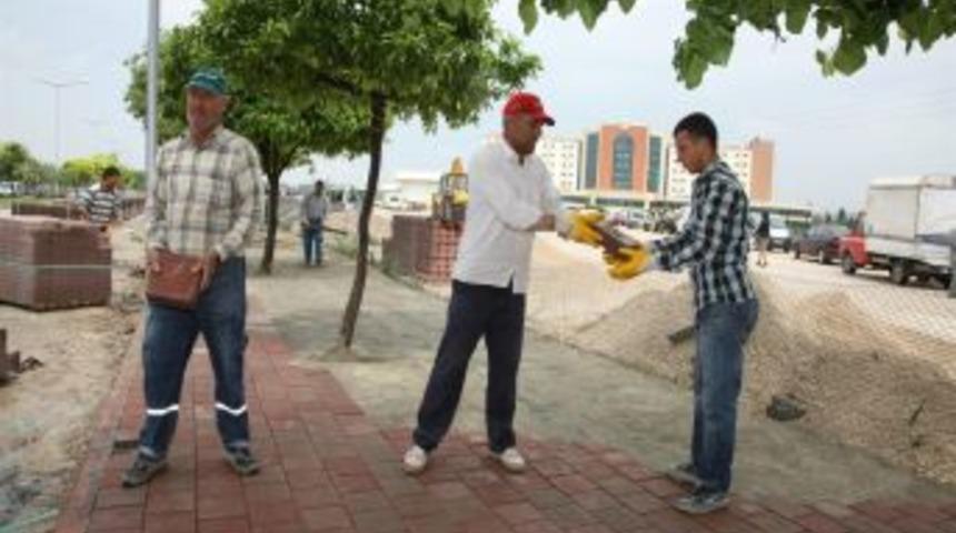 Başbakan Adana'ya Geliyor, B&uuml;y&uuml;kşehir Gece-G&uuml;nd&uuml;z &Ccedil;alışıyor