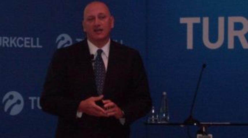 Turkcell ilk &ccedil;eyrekte y&uuml;zde 12 b&uuml;y&uuml;d&uuml;