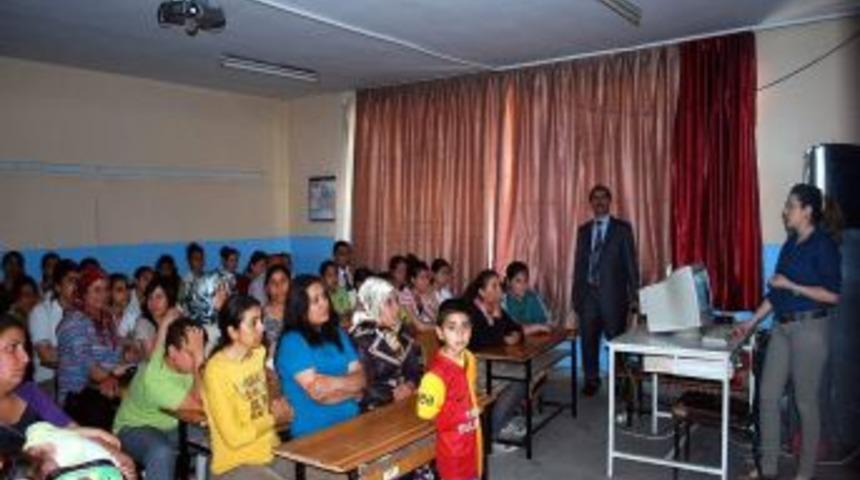 &Ouml;ğrenci Ve Velilerine Seminer Verildi