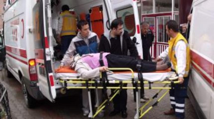 Karaman'da Trafik Kazası: 4 Yaralı