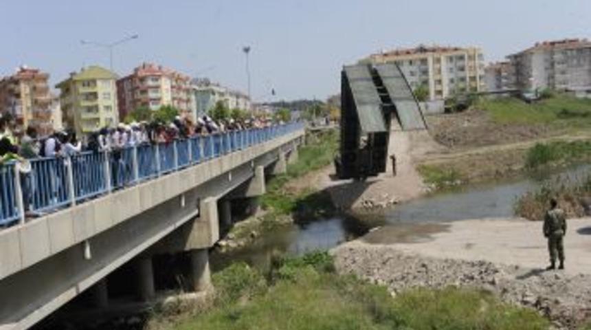 &Ccedil;anakkale&rsquo;de afet arama ve kurtarma tatbikatı yapıldı