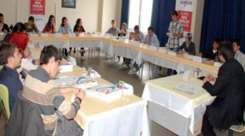 Gen&ccedil; Fikirler &Ccedil;alıştayı, Ahmet Ulusoy Sosyal Bilimler Lisesi'nde