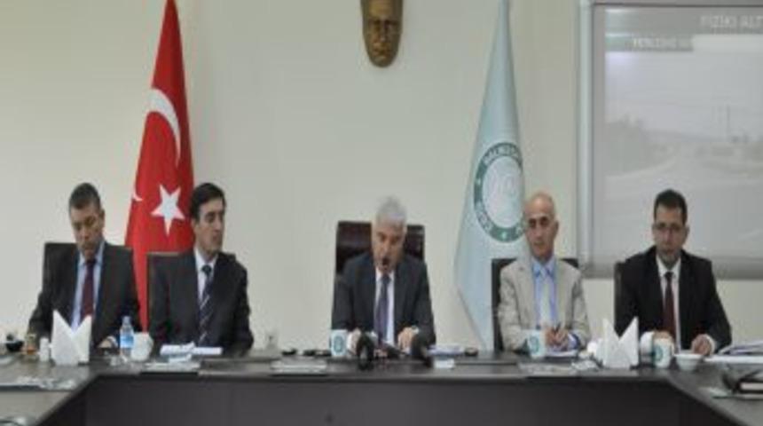 Rekt&ouml;r Alkan: Fen-edebiyat fak&uuml;ltelerinde formasyon verilmesi &ccedil;&ouml;z&uuml;m değil