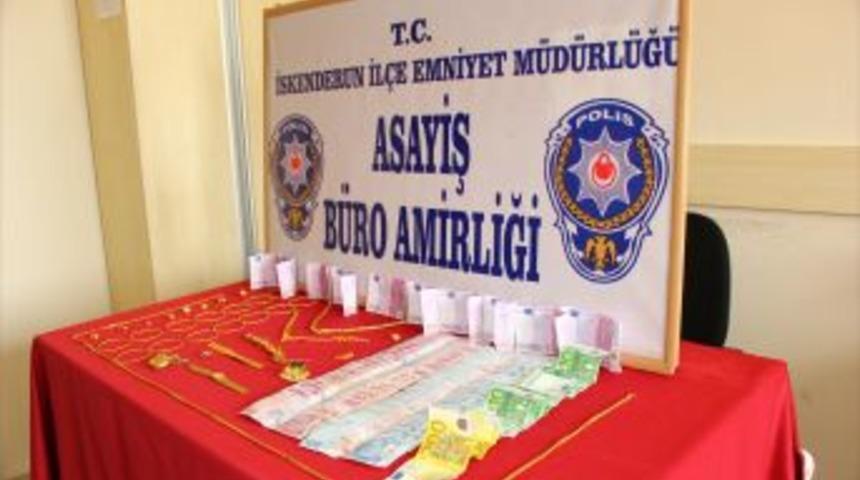 Altın hırsızları yakayı ele verdi