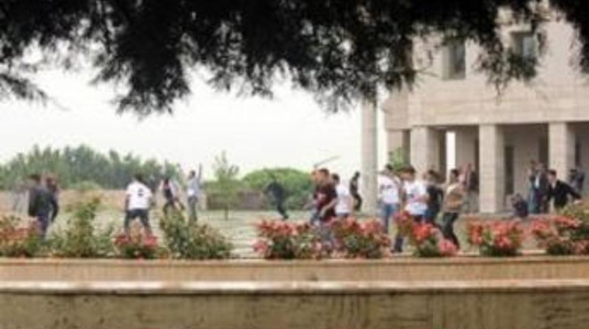 ME&Uuml;&rsquo;de kavga