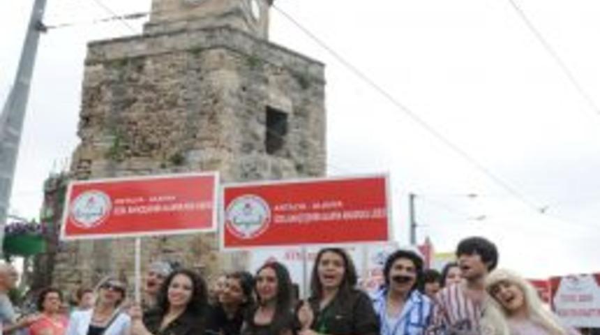 Antalya'da liselerarası ulusal tiyatro şenliği başladı