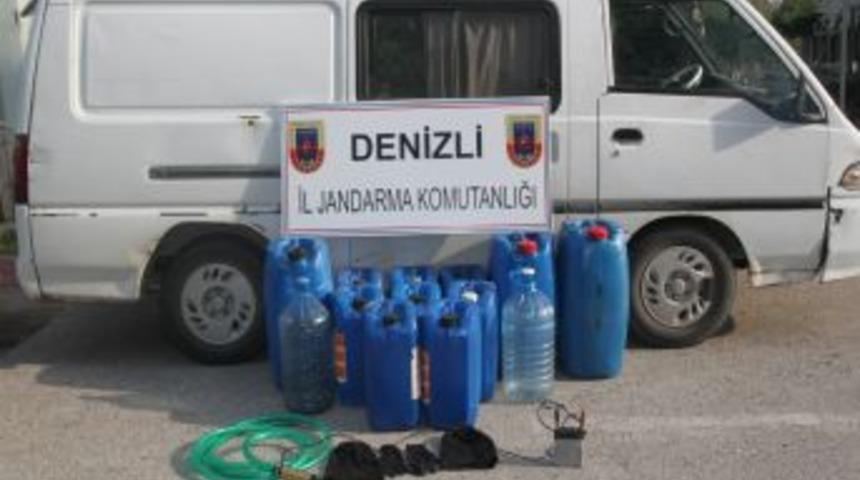 Denizli &Ouml;zel İdaresi&rsquo;nin greyderinden mazot &ccedil;almaya &ccedil;alışan &uuml;&ccedil; zanlı yakalandı