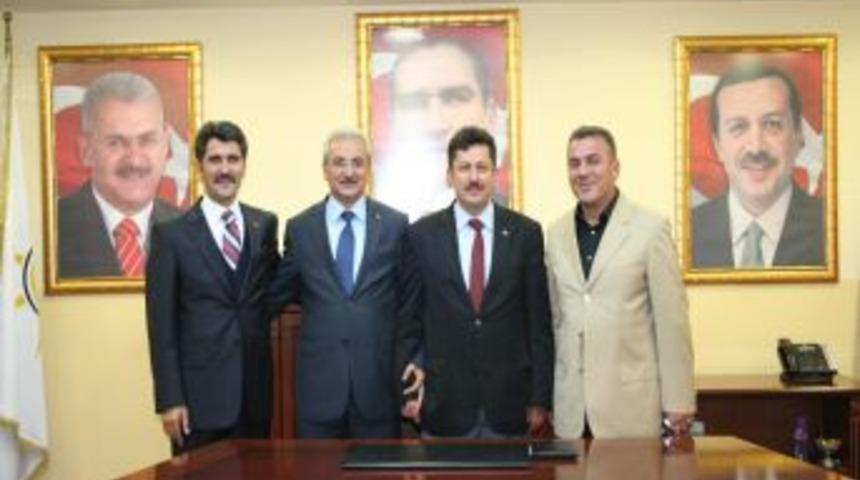 AK Parti'de Başsoy, g&ouml;revi devraldı