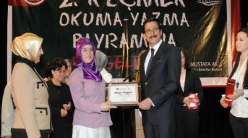 Okuma yazma &ouml;ğrenen 411 kursiyer sertifikalarını aldı