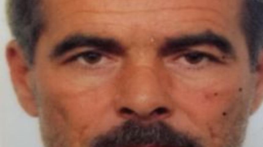 Manyas'ta trakt&ouml;rle dereye d&uuml;şen &ccedil;ift&ccedil;i 4 g&uuml;nd&uuml;r bulunamıyor