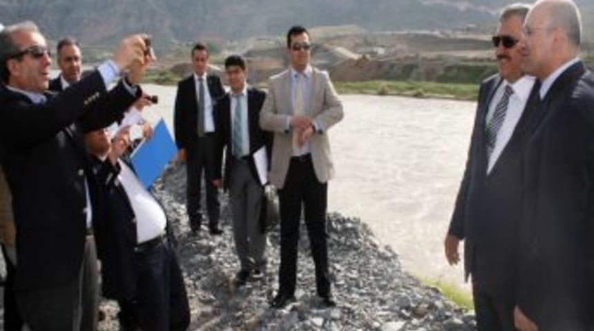 Bakanlar Ilısu barajında incelemelerde bulundu