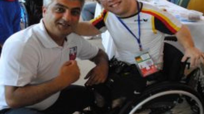 Alman sporcu Leopold: D&uuml;nyaya engelli geldiğim i&ccedil;in hi&ccedil; &uuml;z&uuml;nt&uuml; duymadım